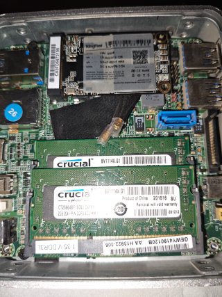 Intel NUC i5 4GB RAM WiFi bluetooth