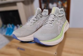 Asics Scarpe Running Gel-Nimbus 27 TR