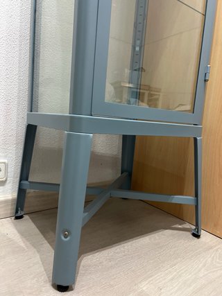 Vitrina azul cristal y metal con cerradura