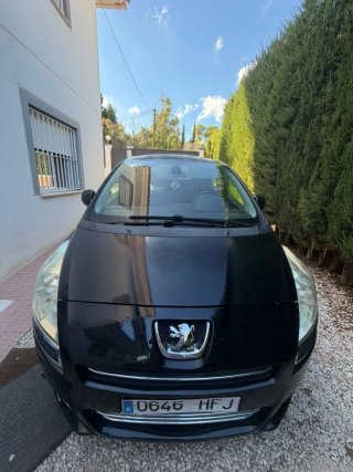 Peugeot 5008 2011. 7 plazas