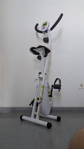 Bicicleta Estática Plegable Tecnovita BH