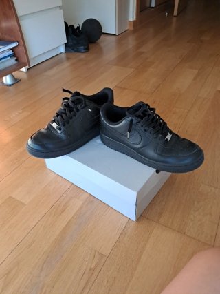 Nike Air Force 1 Negras Talla 42
