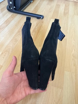 Botines de tacón negros