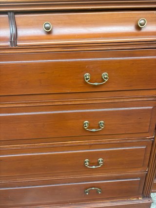 Cómoda de madera