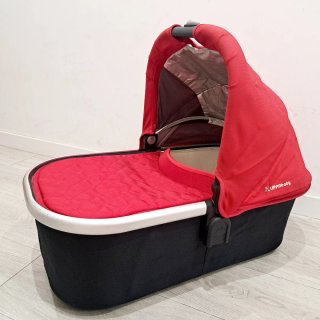 Capazo Uppababy Rojo y Negro