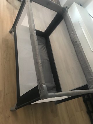 Cuna de viaje plegable