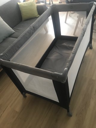 Cuna de viaje plegable