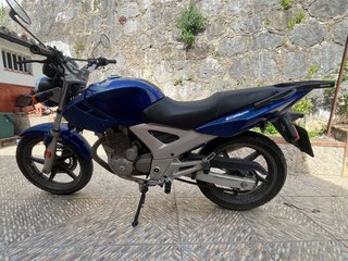Honda CBF 250cc año 2006