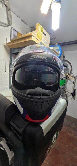 Casco de moto modular SMK