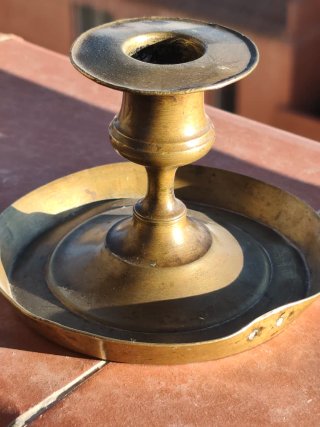 Lotto di 6 Antichi Candelabri in Ottone Palmatorie