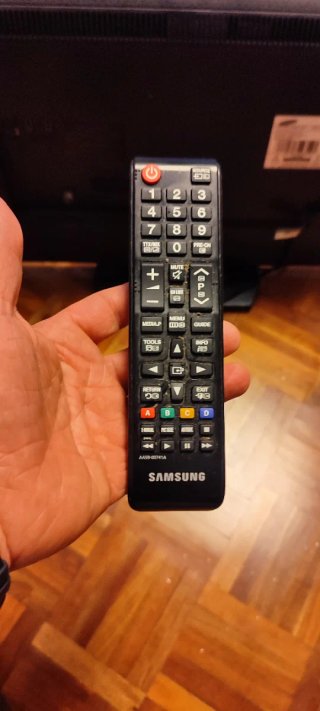 TV Samsung 24 Negra