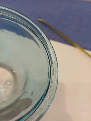 Jarrón de cristal azul