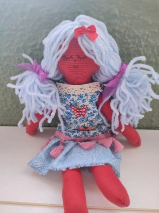 Muñeca de trapo artesanal