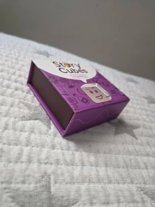 Story Cubes Mystery Rory's Morado