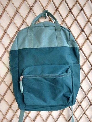 Mochila escolar verde