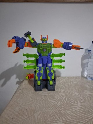 Muñeco Transformer Combiner Wars