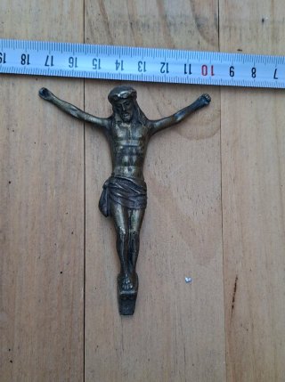 Cristo de metal vintage