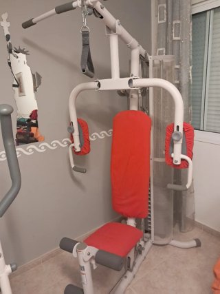 Banco de pesas,elíptica y maquina de musculacion