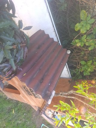 Caseta para perro de madera