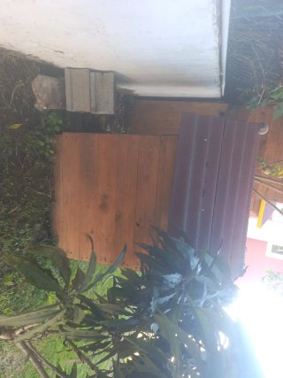 Caseta para perro de madera