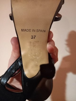 SANDALIAS DE TACÓN ADELA GIL
