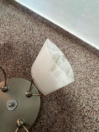 Lámpara de pared plata y blanco