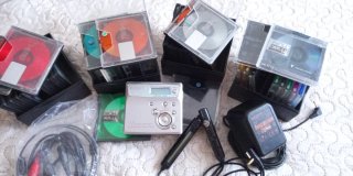 45 Mini Discs. DE REGALO EL REPRODUCTOR DE DISC
