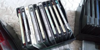 45 Mini Discs. DE REGALO EL REPRODUCTOR DE DISC