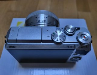 Nikon 1 J5 con fundas