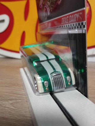Hot Wheels RLC HOLIDAY Drag Dairy NUMERADO
