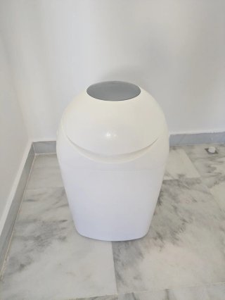 Papelera para pañales Tommee Tippee