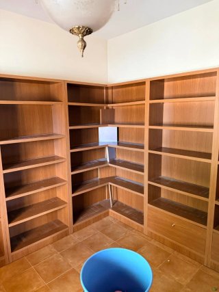 Librería completa de madera