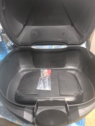 Baúl SHAD SH39 Carbono