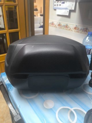 Baúl SHAD SH39 Carbono