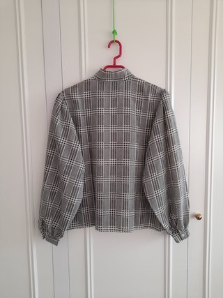 Blusa Peter Martín cuadros m/l