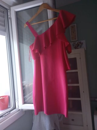 Vestido rosa fiesta volantes