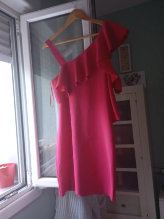 Vestido rosa fiesta volantes