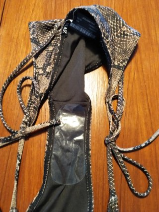 Bikini Zara estampado serpiente