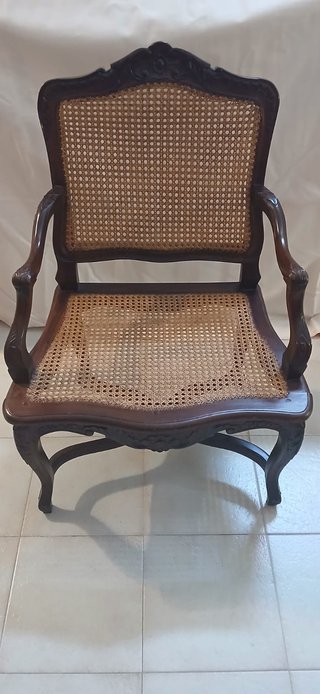 Juego de 2 butacas de madera tallada