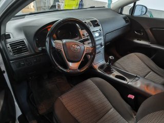 Toyota Avensis 2011