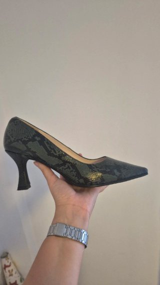 Zapatos LODI tacón serpiente verde