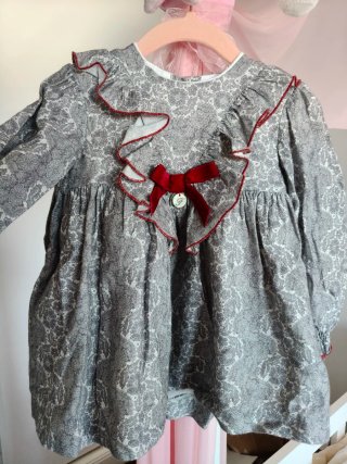 Se vende lote de ropa de niña