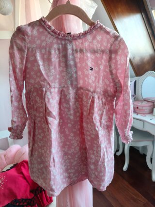 Se vende lote de ropa de niña