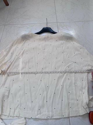 Blusa blanca manga marga lunares S