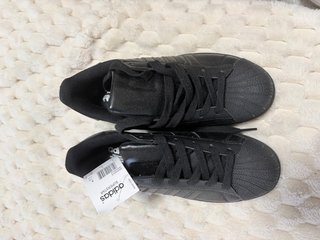 Adidas Superstar Negras Talla 39 1/3