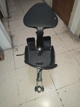 Silla bebé para bicicleta se entrega con las funda