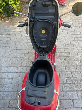 Vespa LX 125 Roja 2007 - 30.000 km