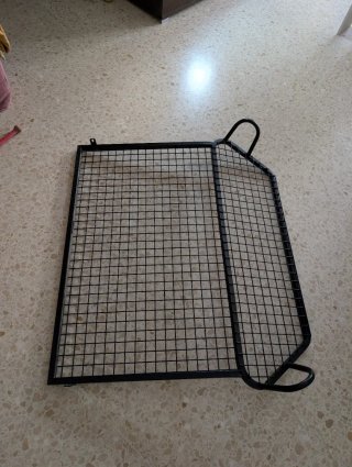 Reja metálica y Bandeja rígida