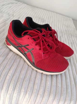 Zapatillas Asics Gel. Talla 41,5