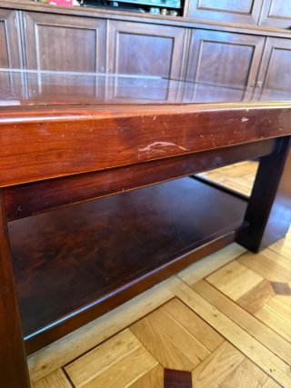Mesa de centro de madera y cristal